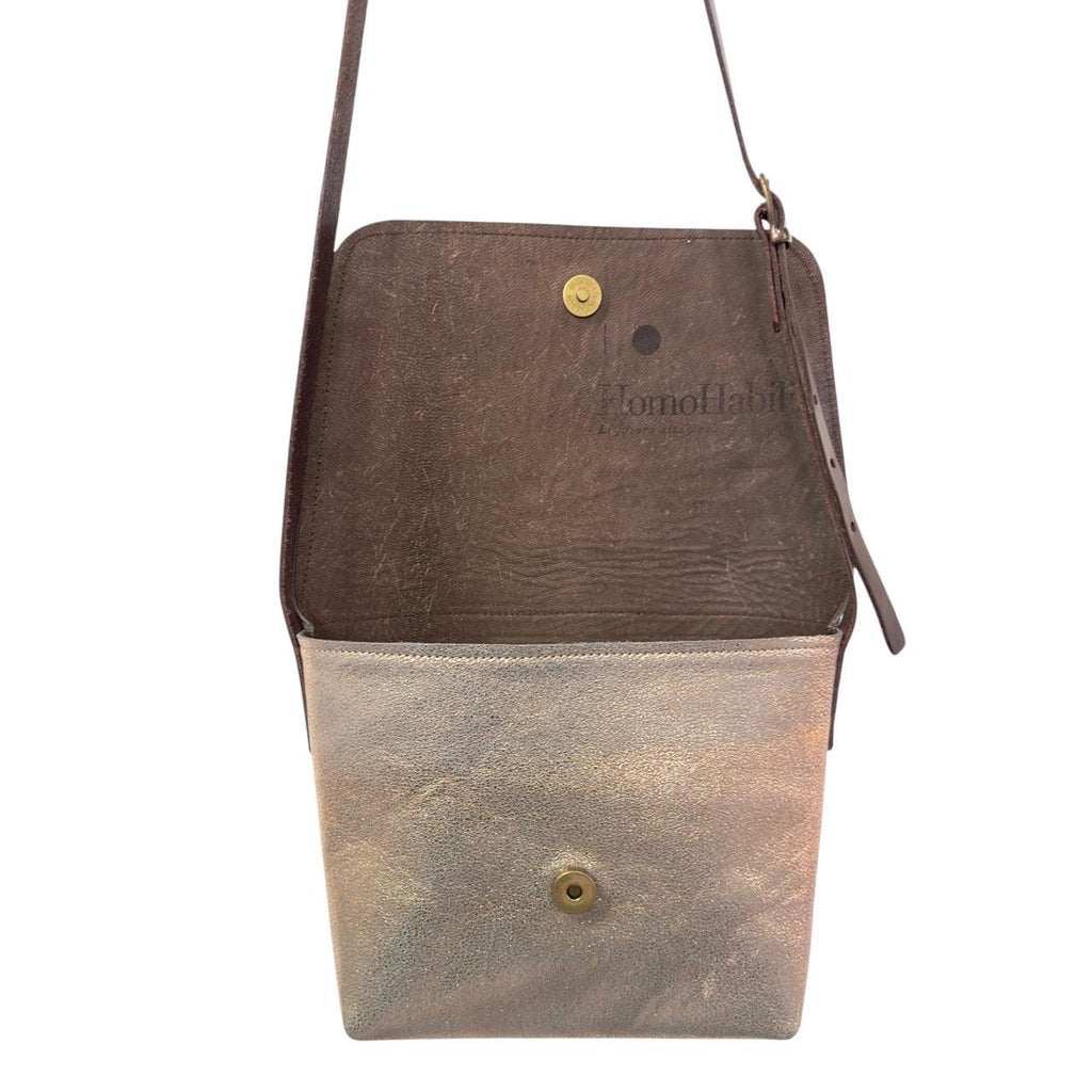 Bolso Nómada rosa metálico textura